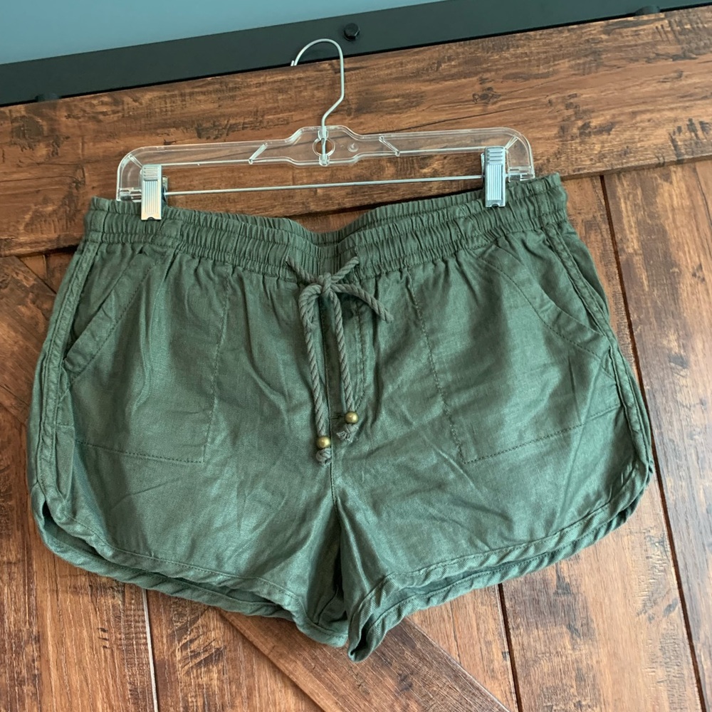 Stitch Fix Level 99 olive green shorts